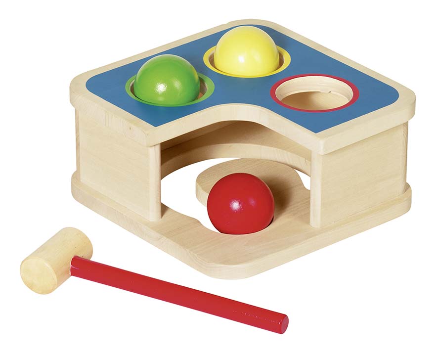 BANC A MARTELER ET TOBOGGAN A BOULES