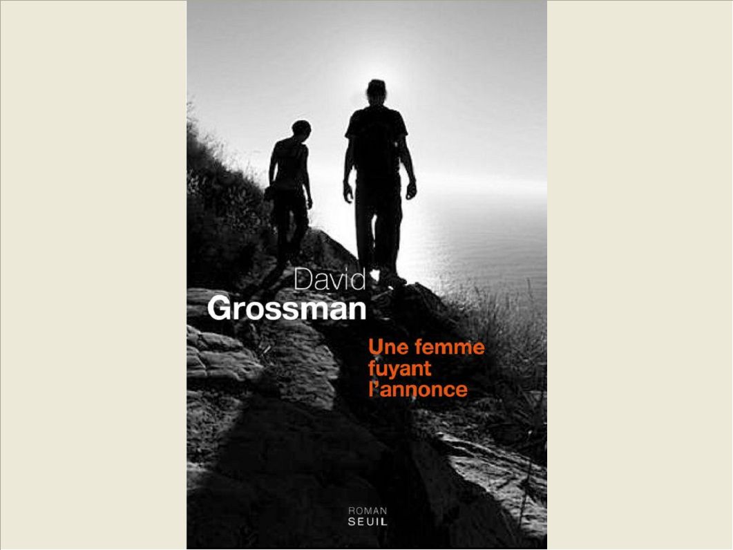 UNE FEMME FUYANT L'ANNONCE