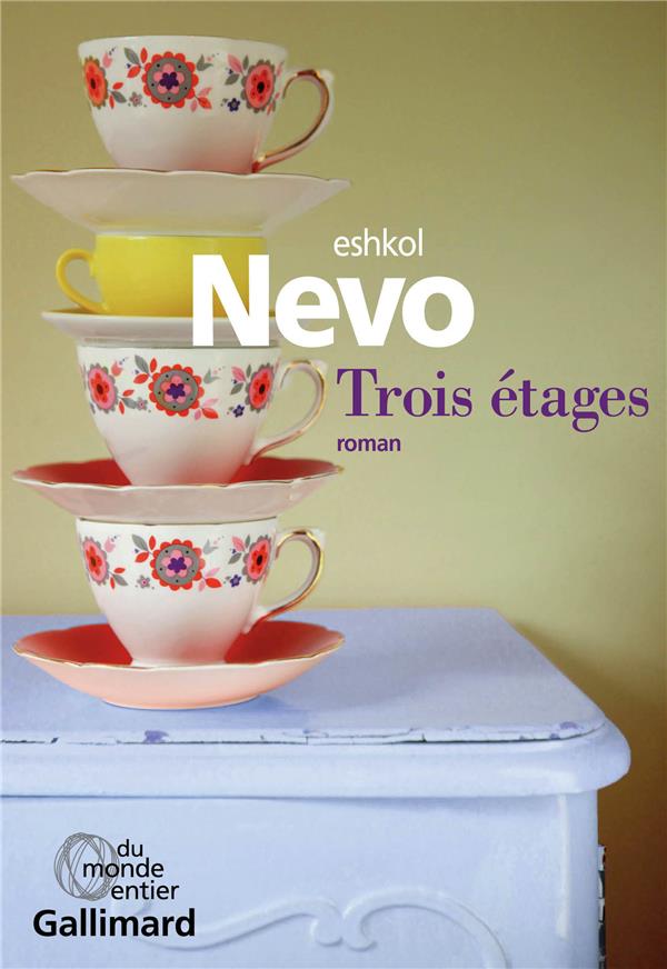 TROIS ETAGES