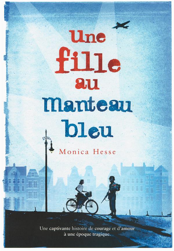 UNE FILLE AU MANTEAU BLEU