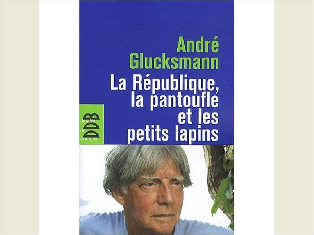 LA REPUBLIQUE, LA PANTOUFLE ET LES PETITS LAPINS