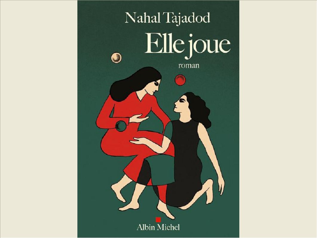 ELLE JOUE