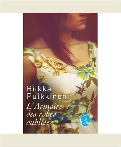 L'ARMOIRE DES ROBES OUBLIEES