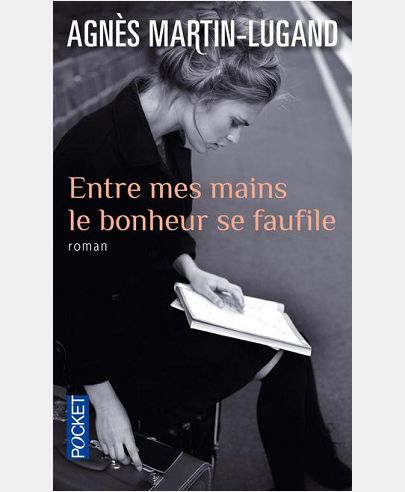 ENTRE MES MAINS LE BONHEUR SE FAUFILE