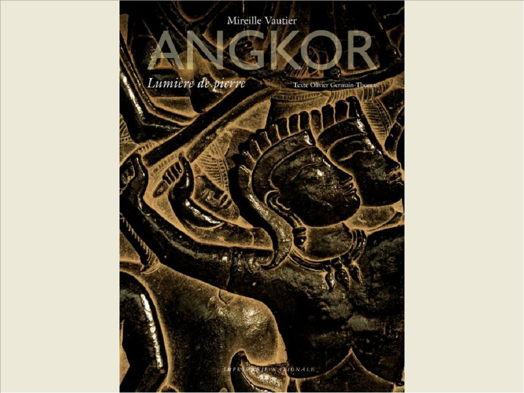 ANGKOR, LUMIERE DE PIERRE