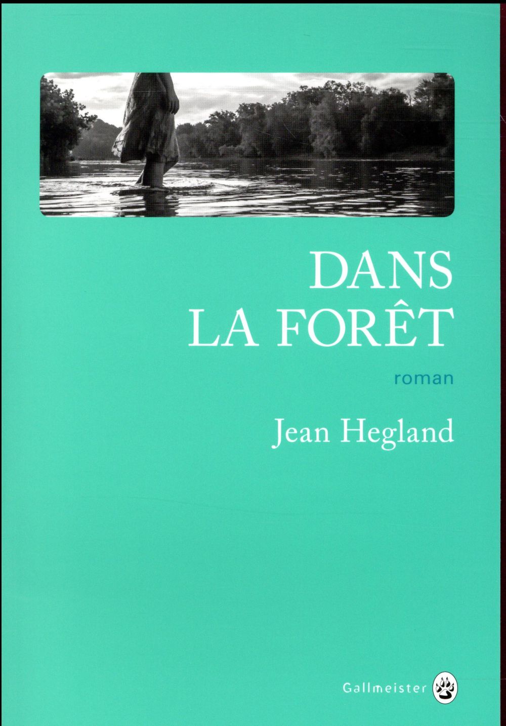 DANS LA FORET
