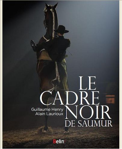 LE CADRE NOIR DE SAUMUR
