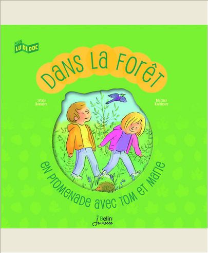 DANS LA FORET. EN PROMENADE AVEC TOM ET MARIE
