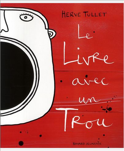 LE LIVRE AVEC UN TROU