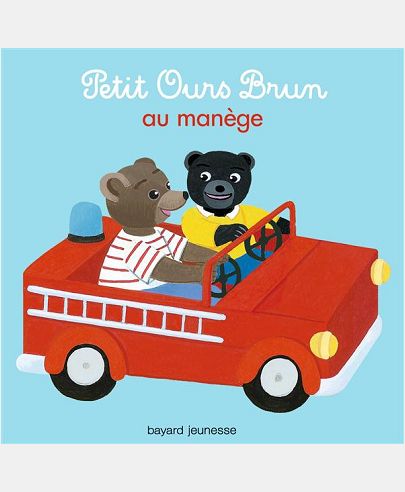 PETIT OURS BRUN AU MANEGE