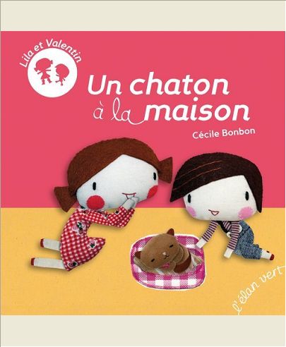 UN CHATON A LA MAISON