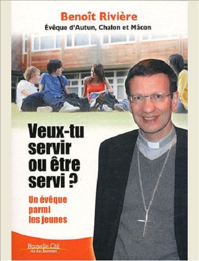 "VEUX-TU SERVIR OU ETRE SERVI ?" UN EVEQUE PARMI LES JEUNES